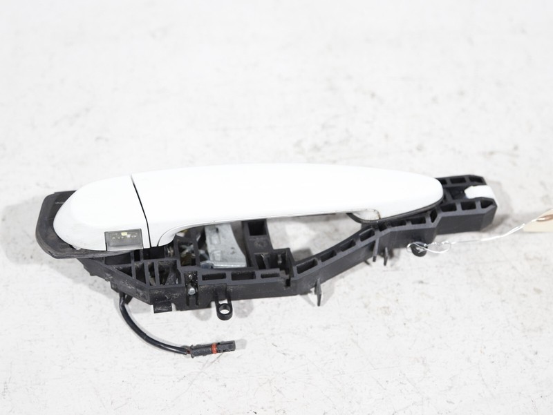 12-18 BMW F30 320I 328I 335I REAR RIGHT SIDE DOOR HANDLE LATCH ALPINE WHITE 300