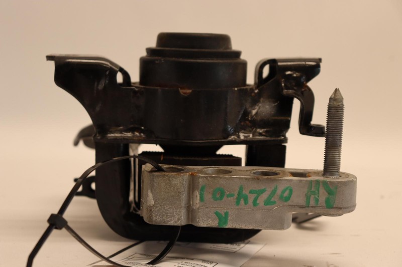 2019-2024 LEXUS ES300H RIGHT PASSENGER ENGINE MOTOR SUPPORT MOUNT CUSHION OEM