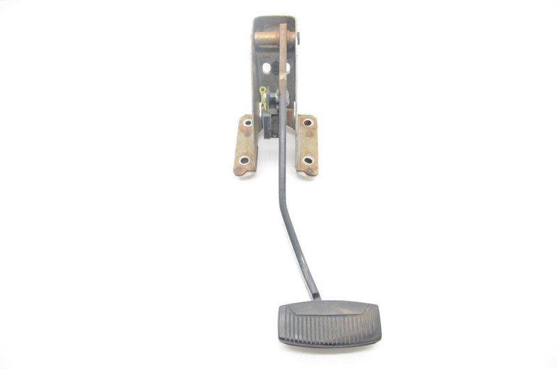 00-05 EXCURSION 6.8L Brake Pedal Assembly F87B13480