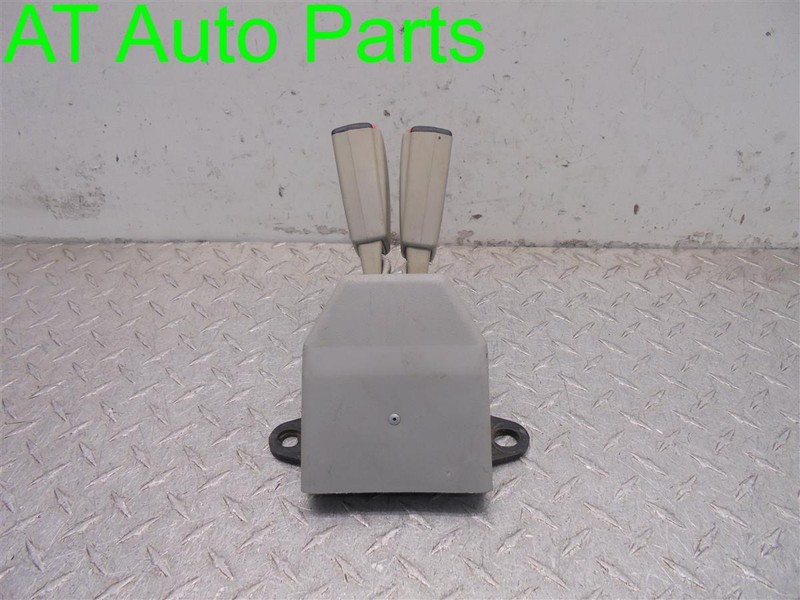 1988-1994 CHEVROLET SILVERADO GMC SIERRA REAR DUAL BUCKLE OEM 12544535