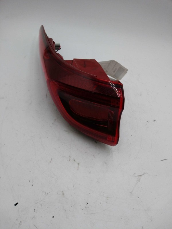 2020 KIA Sportage Left Tail Light Assembly White 706807 Used 52k Miles