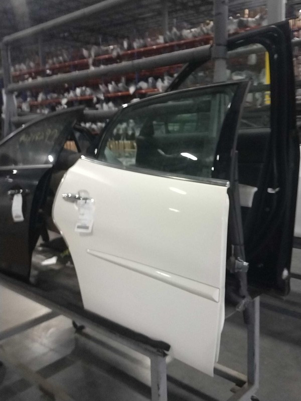 2005 Buick LaCrosse Rear Right Door White 4DR 62000 Miles OEM 107256