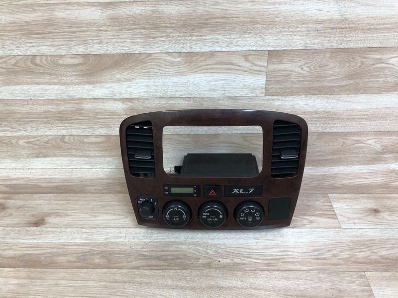 SUZUKI XL-7 XL7 OEM FRONT WOOD AC CLIMATE CONTROL A/C HEATERTEMPERATURE SWITCH