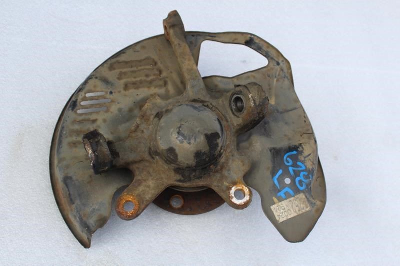 1999 LEXUS SC300 LEFT DRIVER SIDE FRONT SPINDLE KNUCKLE HUB