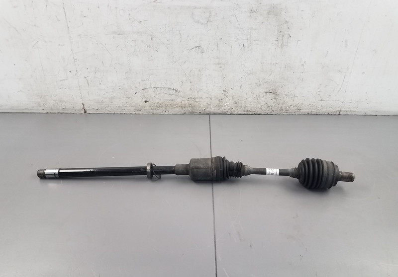 2014 Mercedes AMG E 63 S Wagon Left Front Center / Outer CV Axle #2078 F6