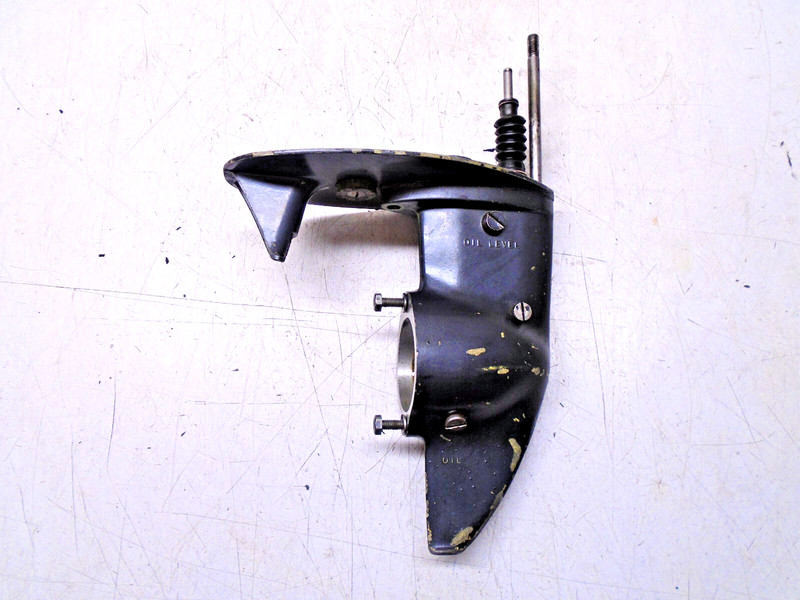 CE1 6774M Mercury Mariner 5 hp Outboard Gear Housing 6774M