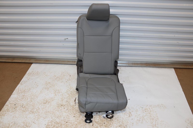 2018-2022 CHEVY TRAVERSE REAR THIRD ROW 3RD RIGHT SIDE SEAT LEATHER GRAY OEM