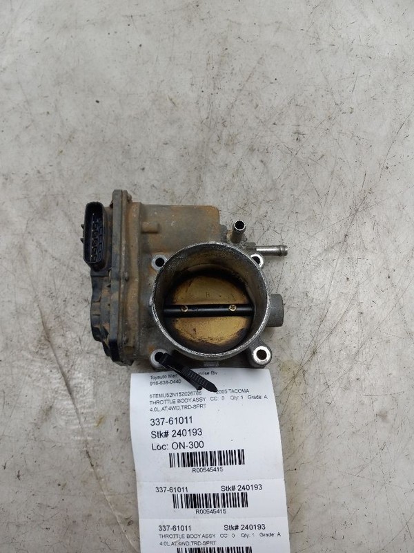05-15 TOYOTA TACOMA TRD SPORT 4.0L THROTTLE BODY 1GRFE ENGINE