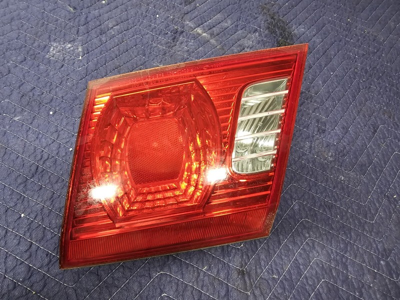 2003 2004 2005 2006 KIA OPTIMA RH RIGHT PASSENGER SIDE INNER TAIL LIGHT LAMP OEM