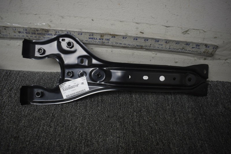 2014-2018 SUBARU FORESTER HOOD LATCH SUPPORT FACTORY OEM
