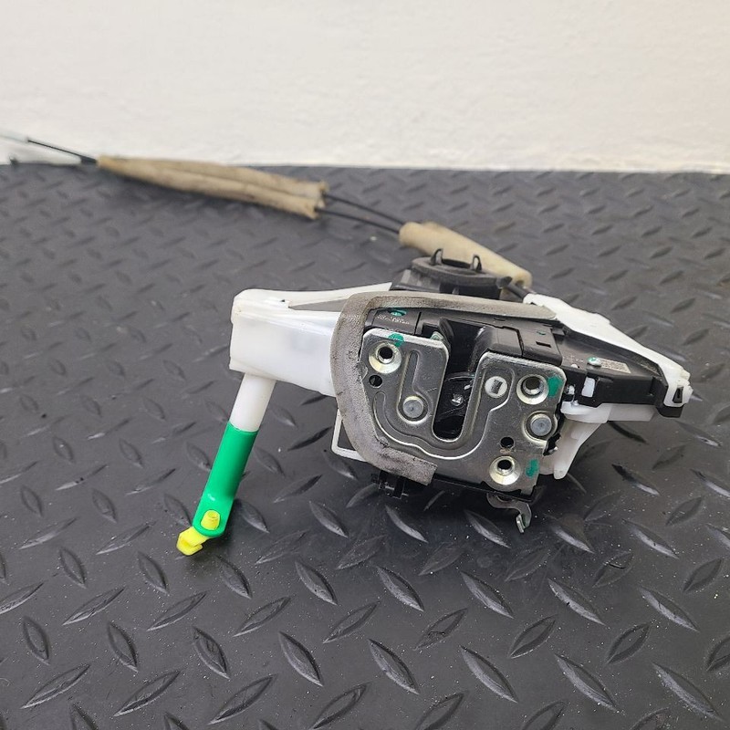 22-23 Infiniti QX60 Front Left Driver Door Latch Lock Actuator OEM 80501-6SA0A