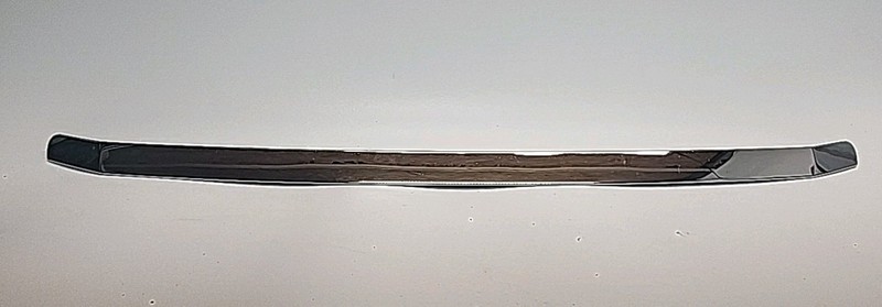 08 - 10 Toyota Avalon Front Upper Hood Molding Trim Panel CENTER BAR Chrome OEM