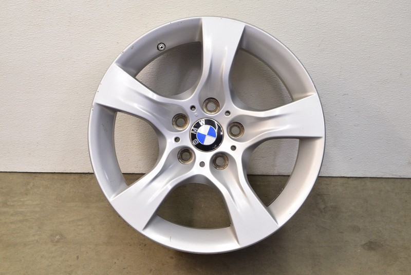 BMW 5 Spoke Wheel Rim Star Spoke 339 17" ET34 17x8" E9x 3 Series Oem 2007-2013