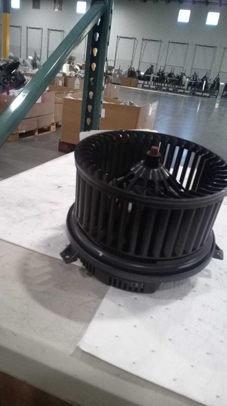 2015 Cadillac XTS HVAC Blower Motor OEM Blue 68K Miles Genuine Part
