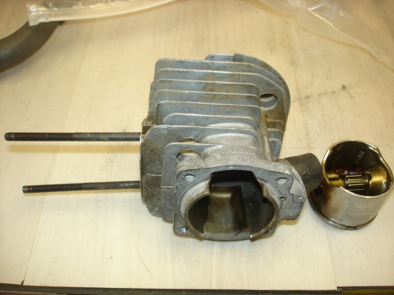 Husqvarna 51 piston cylinder mahle 46zd6chainsaw part only bin513