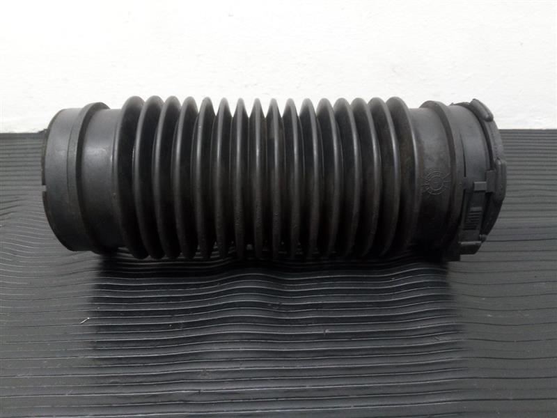93-95 Jeep Grand Cherokee 5.2L & 5.9L V8 Air Cleaner Tube OEM 53009268