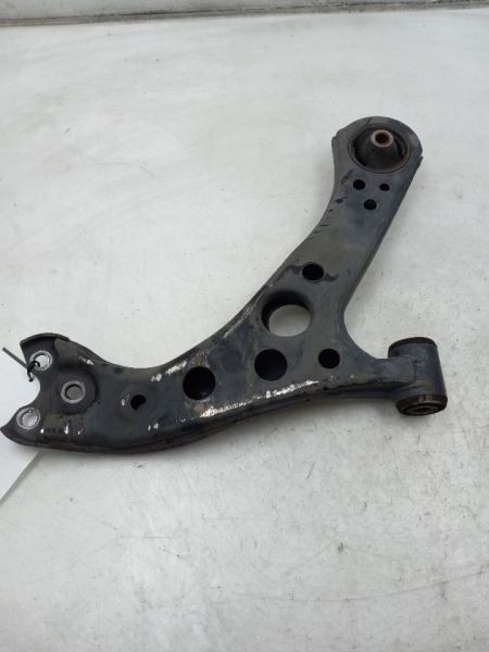 19-23 TOYOTA COROLLA SE 2.0L FWD AT DRIVER SIDE FRONT LOWER CONTROL ARM