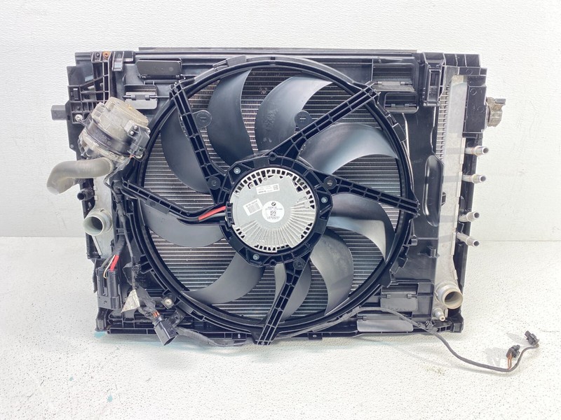 12-18 BMW F06 F10 F12 M5 M6 S63 Main Radiator Cooling Fan Assembly 62K mile OEM✅
