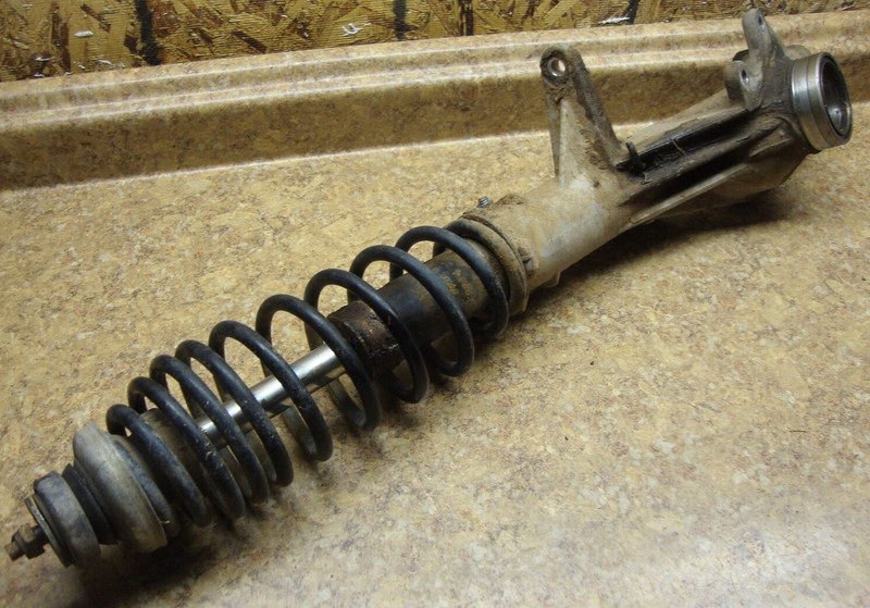 1996 Polaris Sportsman 400 4x4 ATV W968040 Left Knuckle Shock Spring Suspension