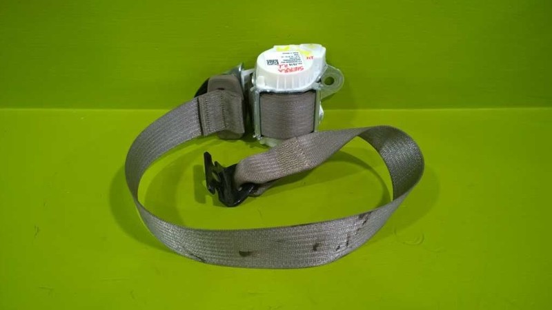 14 15 16 17 18 19 GMC SIERRA DRIVER LEFT REAR SEAT BELT RETRACTOR OEM 3189-79