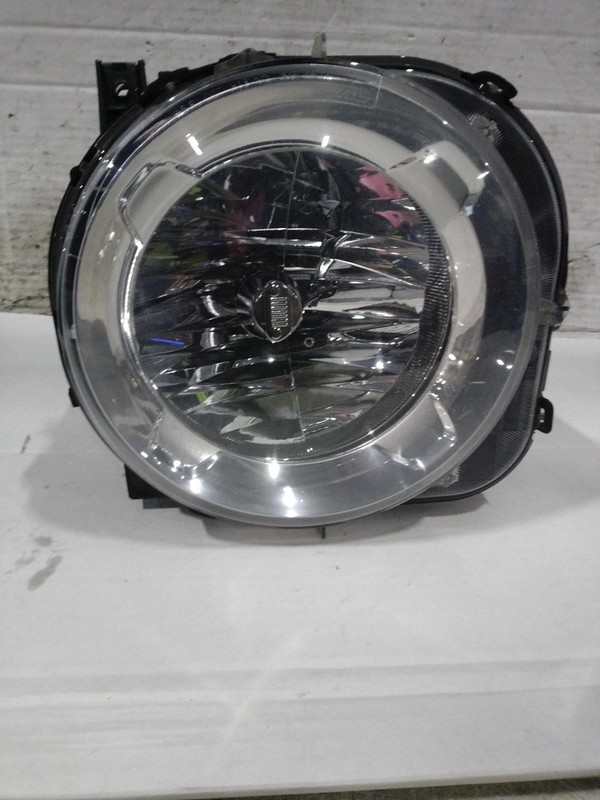 2020 Jeep Renegade Right Headlight Assembly Red OEM Halogen 690450 Used
