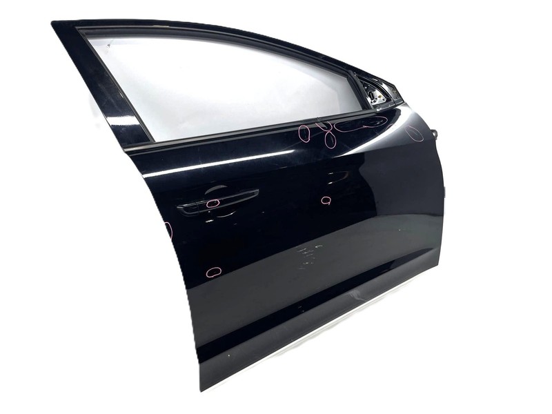 2017-2020 Huundai Elentra RH Passenger Front Door Assembly Black Dent Scratch