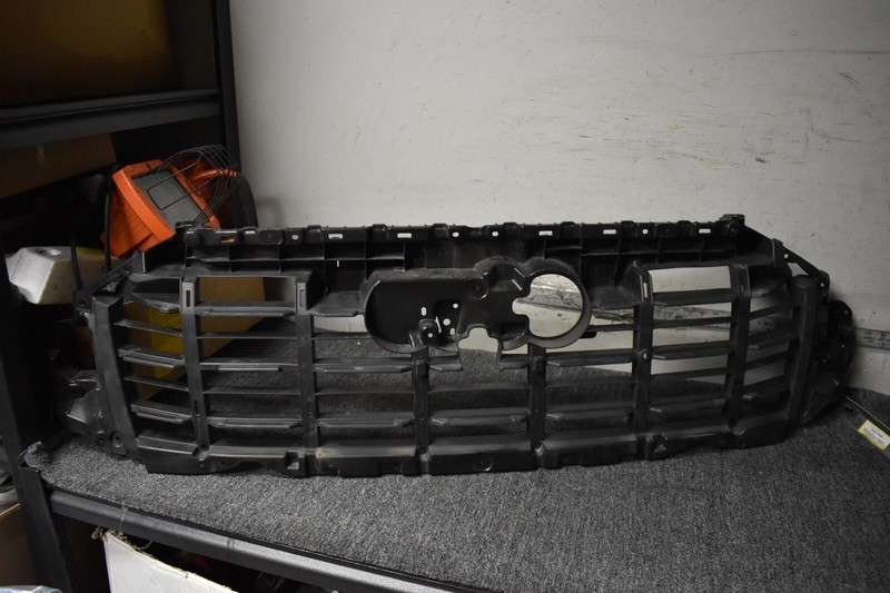 2020-2023 AUDI Q7 PREMIUM MOUNT PANEL FACTORY OEM