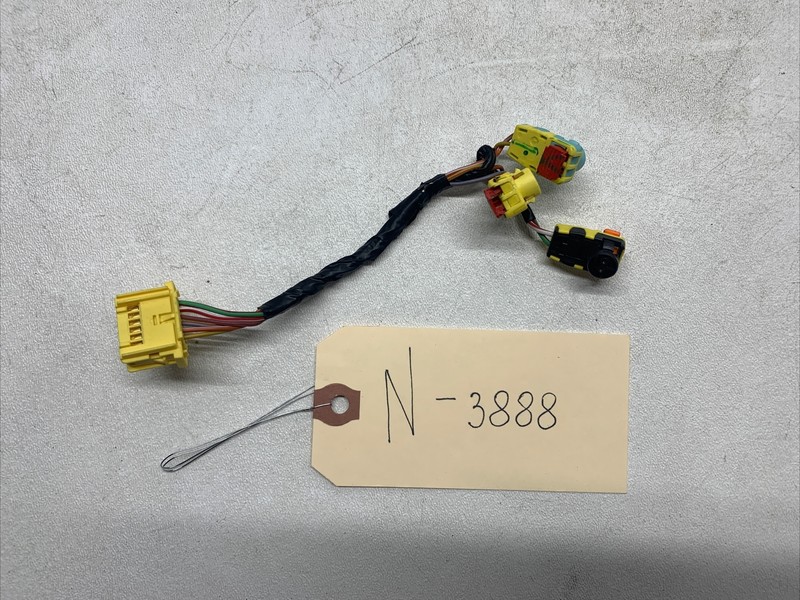 2017-2022 Tesla Model 3 Y Front Steering Wheel SRS DAB Wiring Harness 3888 B136
