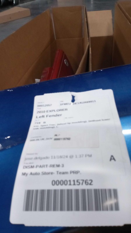 2010 Ford Explorer Front Left Fender Blue 502786 Used 132K Miles