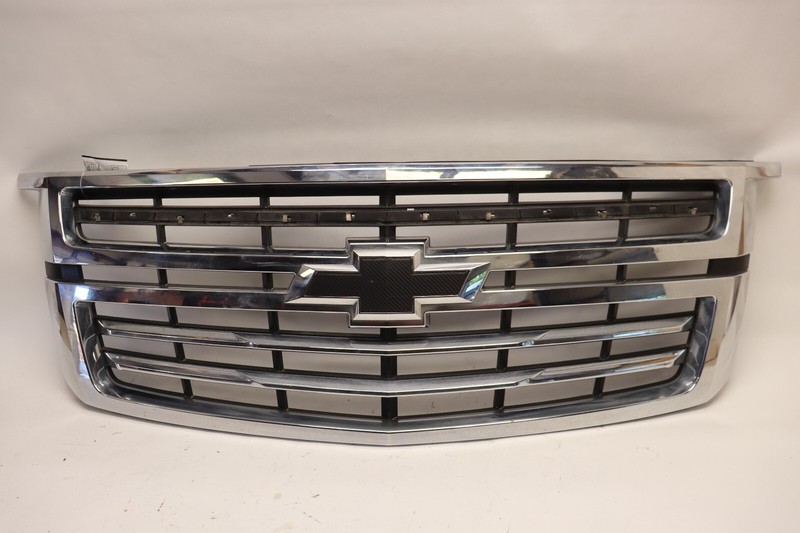 2015-2020 CHEVY TAHOE FRONT MAIN GRILL GRILLE OFF ROAD PACKAGE OEM