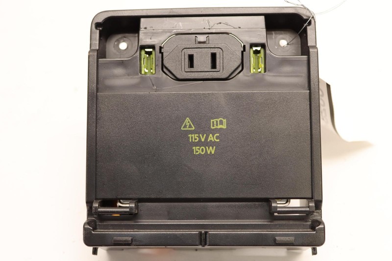 2010-2014 VOLKSWAGEN JETTA SPORTWAGEN POWER OUTLET INVERTER 115V AC 150W OEM