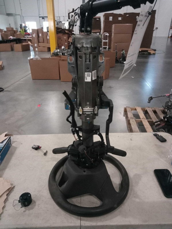 2015 Buick Regal Steering Column OEM White 116K Miles Warranty NJ25-27580-702669