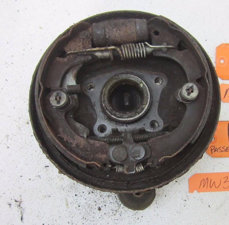 SPINDLE KNUCKLE RIGHT BACK REAR PASSENGER R RH RR fits 90-93 TOYOTA CELICA ST GT