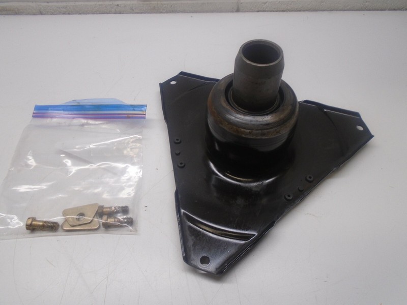 W2 12632A4Mercruiser V6 V8 Stern Drive Engine Coupler 18643A2 plus hardware