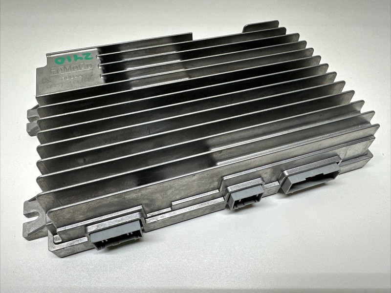 AA5T18B849AF | 09 10 11 12 LINCOLN MKS MKZ MKT STEREO AMPLIFIER OEM