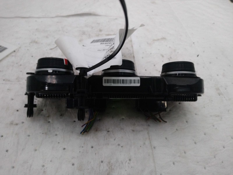 Used A/C Selector Switch fits: 2019 Volkswagen Jetta single zone Climatic Grade