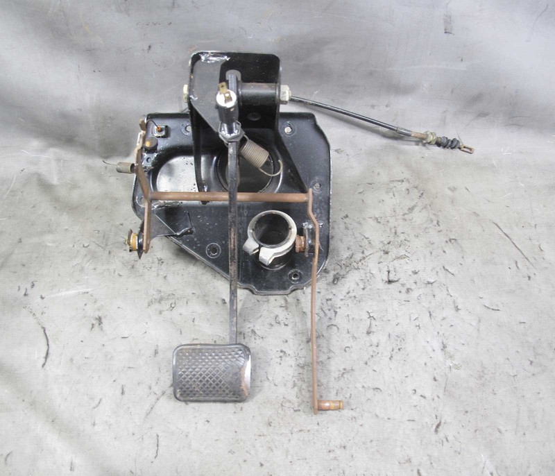 1977-1983 BMW E21 320i 3-Series 4-Cyl Brake Pedal Box Assembly 4 Automatic Trans