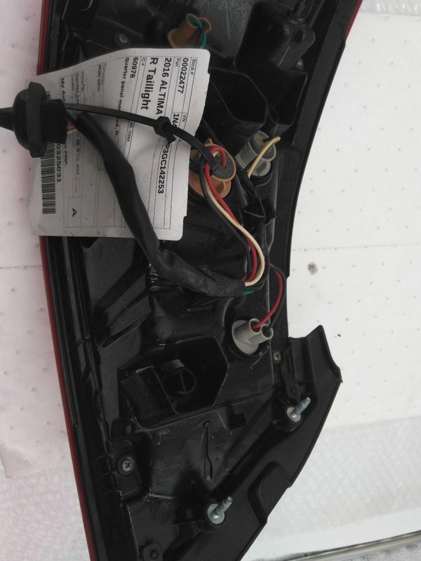 2016 Nissan Altima Right Tail Light Assembly Black Used SCUFFS 151K Miles