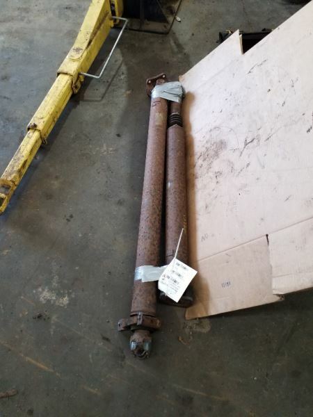 Rear Drive Shaft 158" Wb Assembly 2WD 6.8L Fits 05-07 FORD F250SD PICKUP 243335