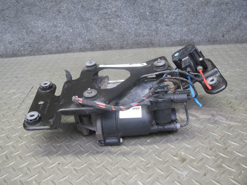 2008-2014 BMW E71 E72 X6 AIR SUSPENSION COMPRESSOR PUMP MOTOR 6859714