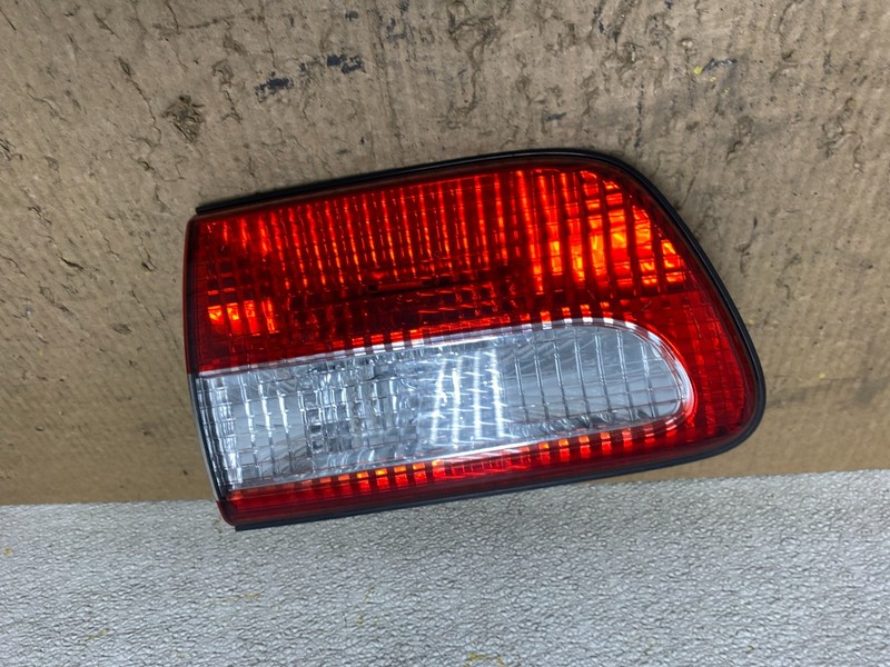 2001 2002 2003 Toyota Sienna Left Driver Lh Side Inner Tail Light OEM W7857 DW