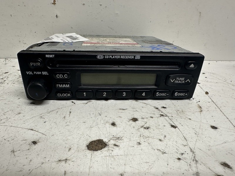 2000-2002 Kia Rio AM FM Stereo Radio Stereo Single Din Disc CD Player Oe