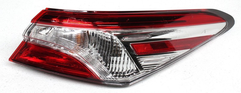 OEM Toyota Camry Right Passenger Side Halogen Tail Lamp 81550-06720 Tab Missing