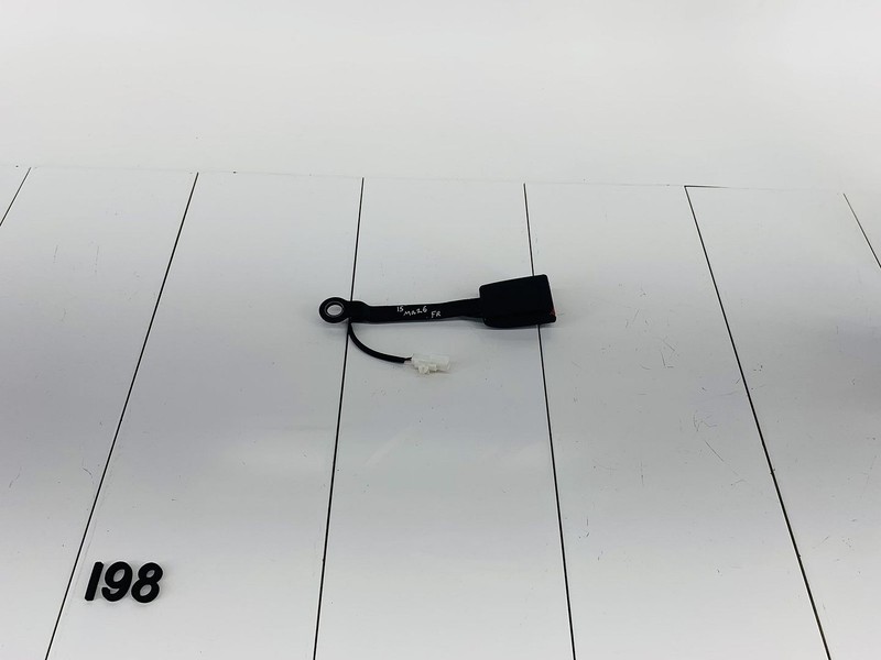 14-16 MAZDA 6 FRONT RIGHT PASSENGER SIDE SEAT BELT TENSIONER LATCH BUCKLE OEM