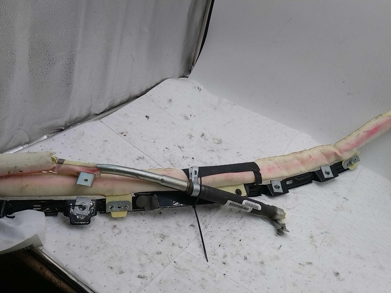 Used Right Curtain Air Bag fits: 2007 Buick Lacrosse passenger roof Right Grade