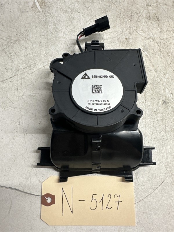 21-23 TESLA S/X FIRST ROW SEAT CUSHION VENT FAN ASSEMBLY 1571079-00 5127 b60