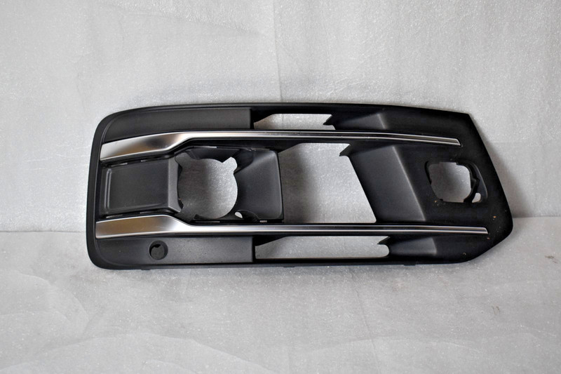 AUDI Q7 GRILLE RIGHT LOWER 2017 2018 2019 4M0 807 682 AA WITH CRUISE OEM