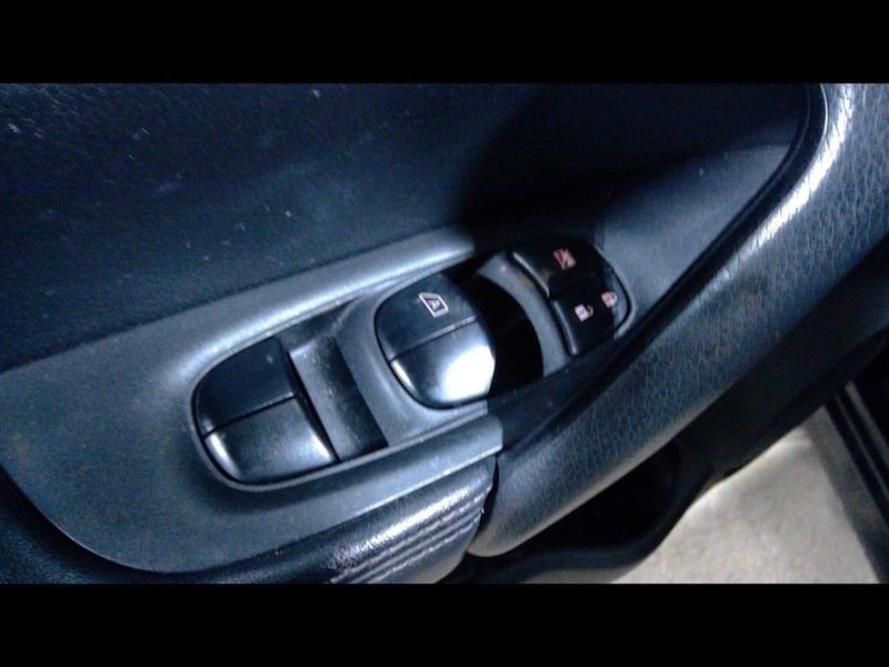 Driver Front Door Switch Driver's Lock And Window Fits 17-23 QASHQAI 1563378