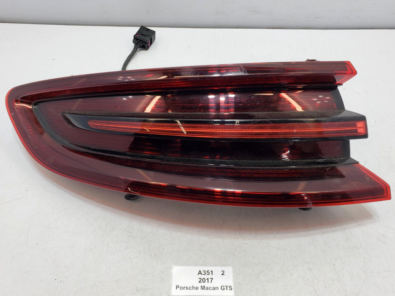 ✅ 15-18 OEM Porsche Macan GTS 95B Rear Left Driver Outer Tail Light Lamp 34k
