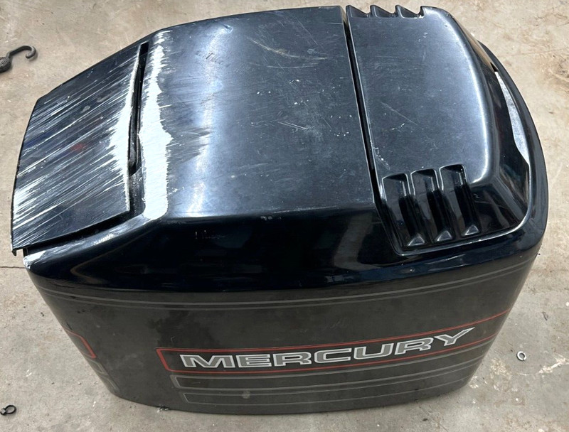 Mercury Outboard Top Cowl 100 115 125 HP 4 Cylinder FRESHWATER!! 828354A11
